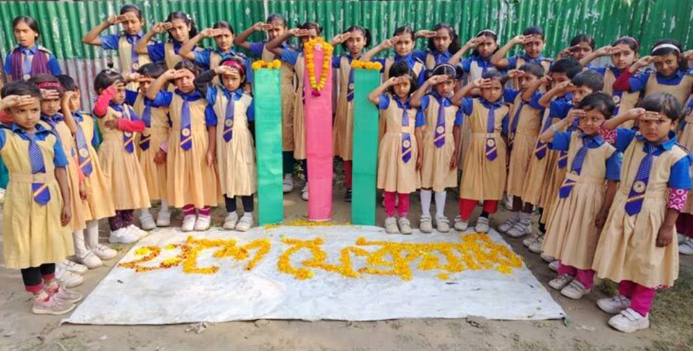 কংক্রিট নয়, বাঁশ-কাগজেই গড়া ভালোবাসার বেদি!